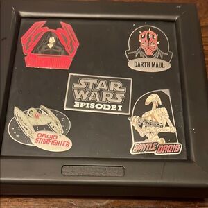 Stars Wars Episode I Collector Pin Set